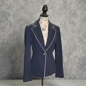 Georgiou Studio Women's Navy Blue Blazer w/ White Outline Trim, Size 4 Pre-Loved